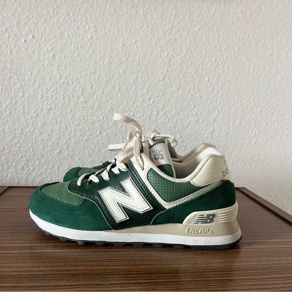 Green New Balance 574